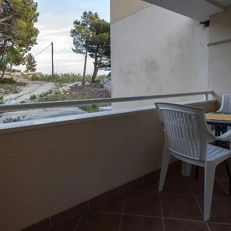 Mediteraneo Apartment *