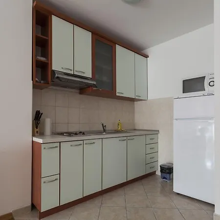 Mediteraneo Apartment *