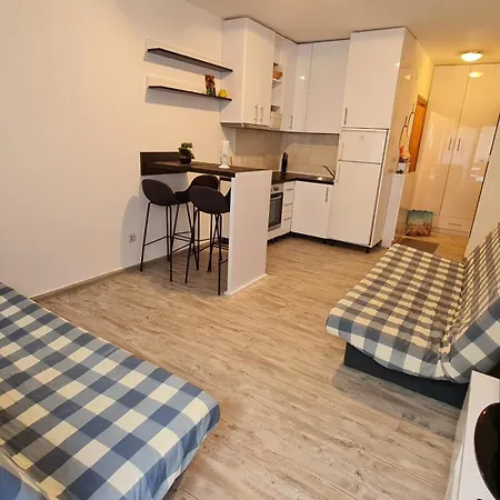 Mediteraneo Apartment *