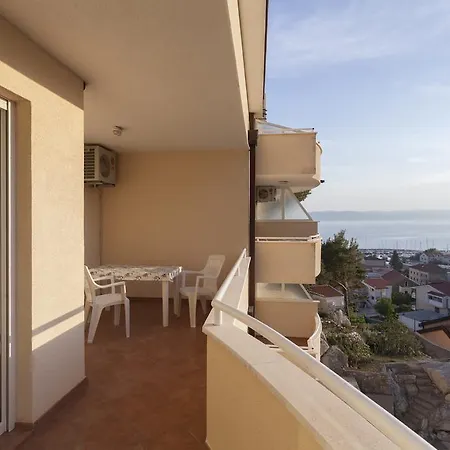 Mediteraneo Apartament *